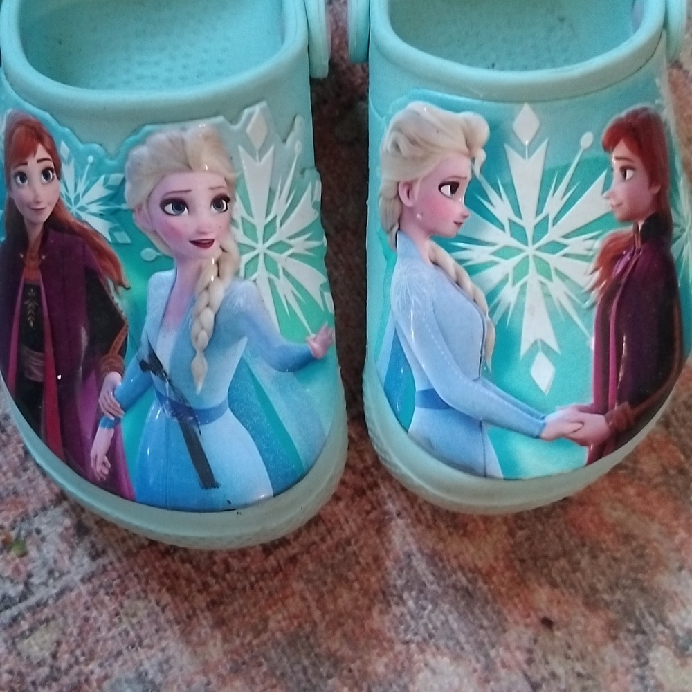 Frozen Kids Light Blue Elsa & Anna Crocs - 10